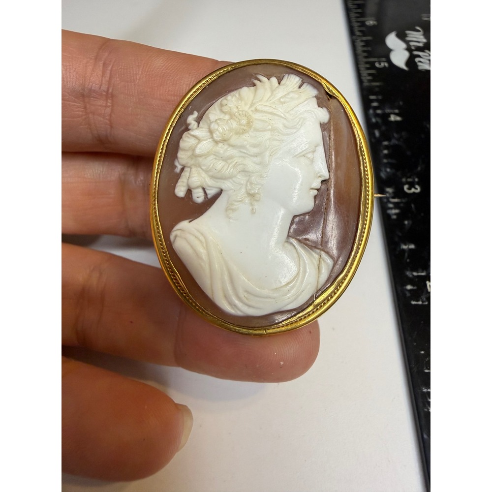 Antique Hand Carved Shell Cameo Brooch Gold Tone Oval Classical Woman Profile